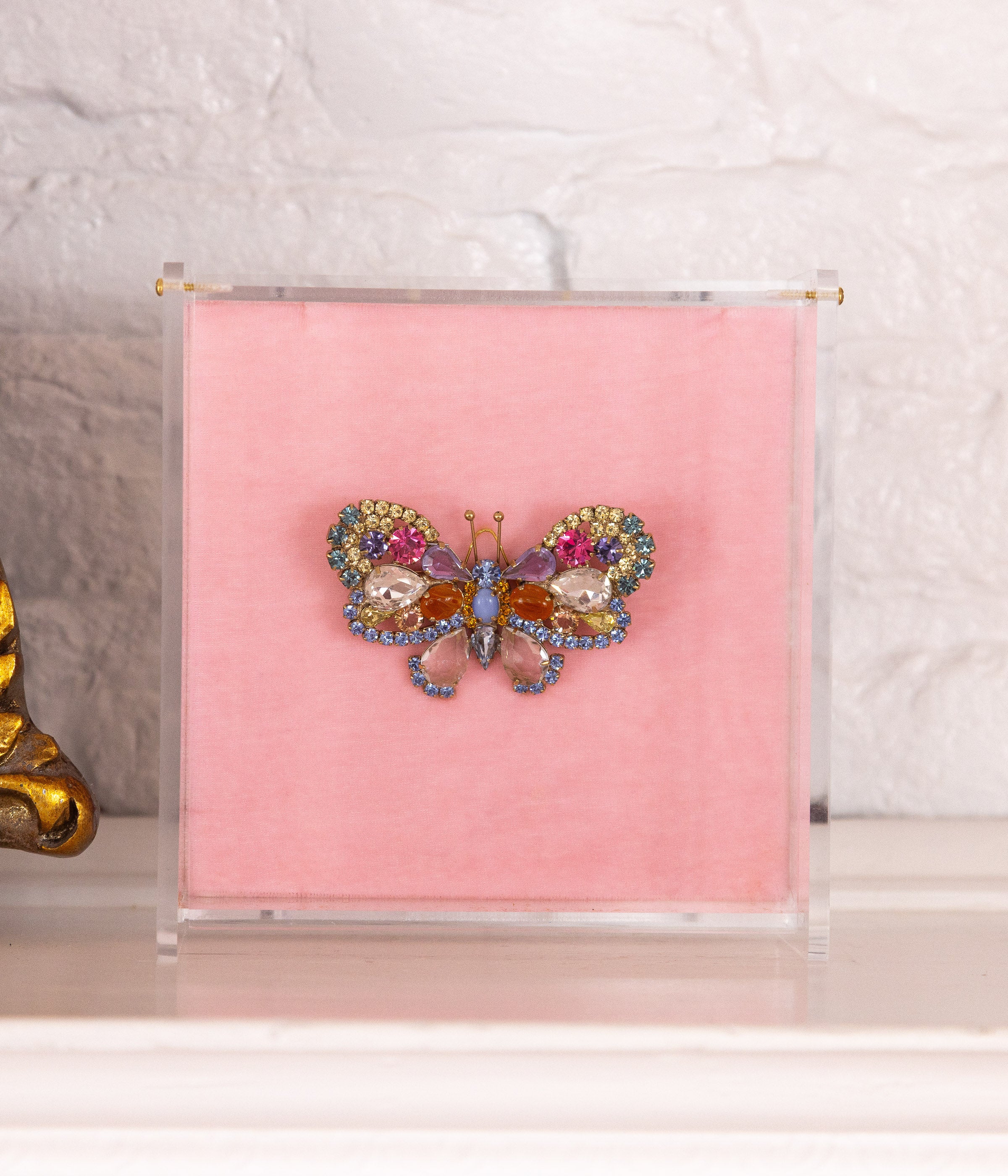 Medium Butterfly in Light Sapphire / Violet / Topaz