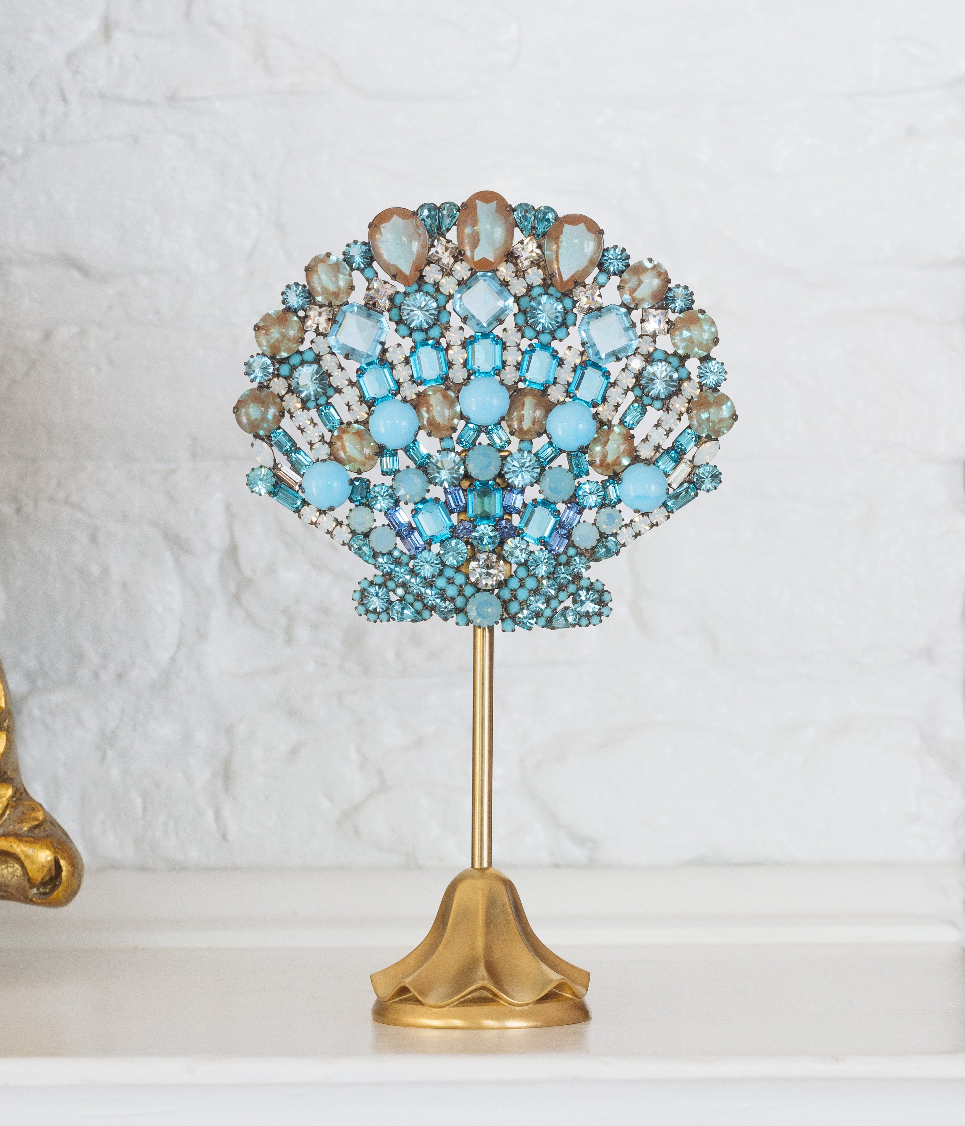 Medium Scallop Shell Specimen in Turquoise