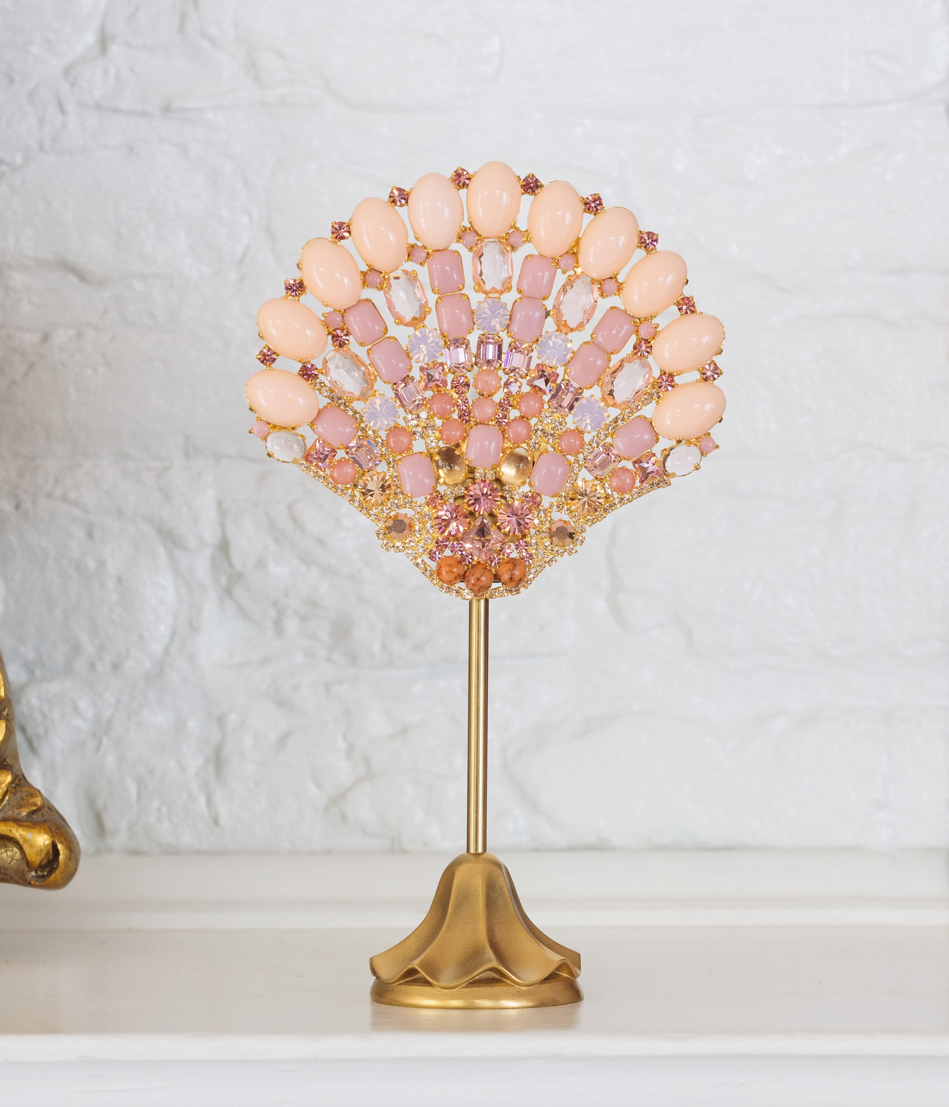 Medium Scallop Shell Specimen in Blush Pink