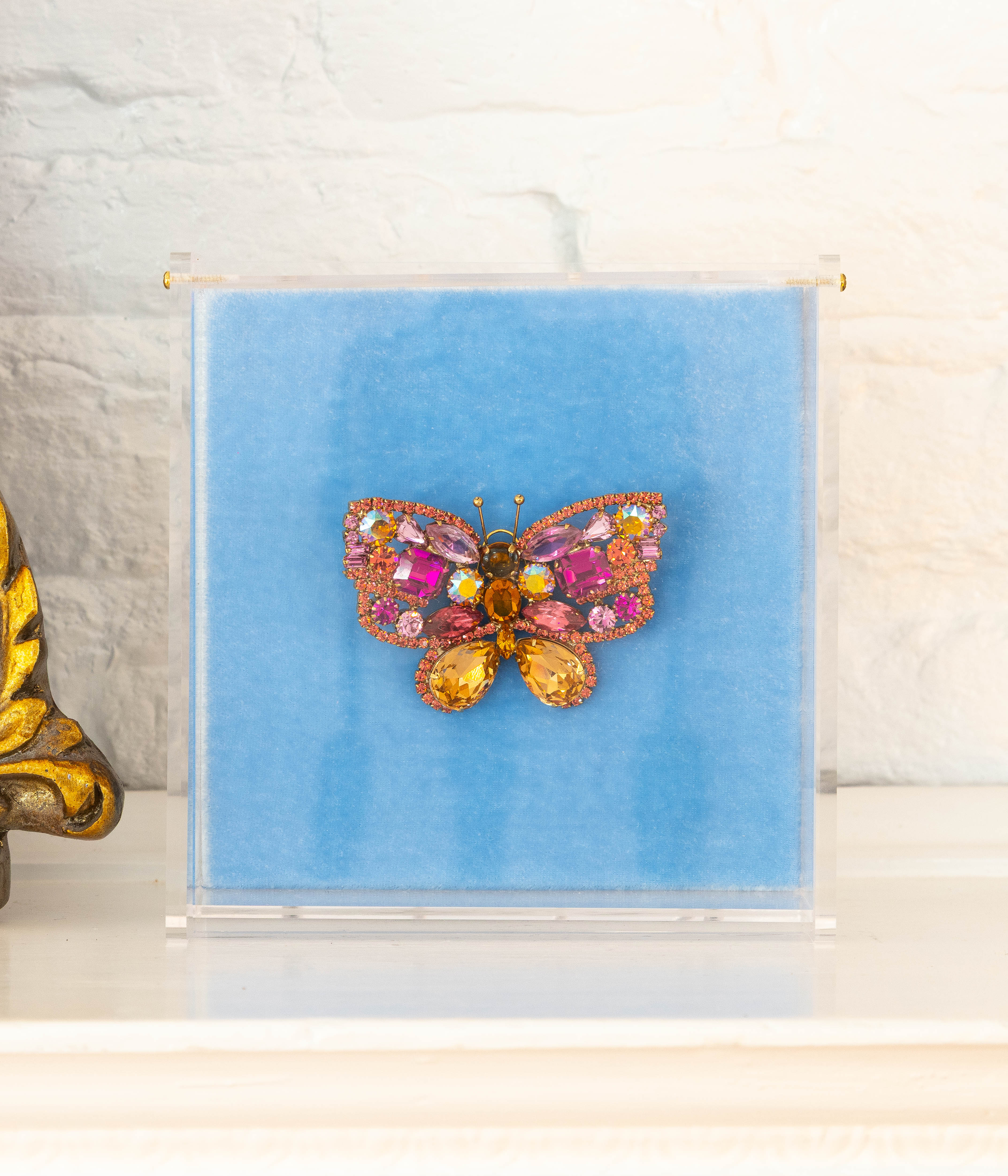 Small Butterfly in Fuchsia / Rose / Light Peach