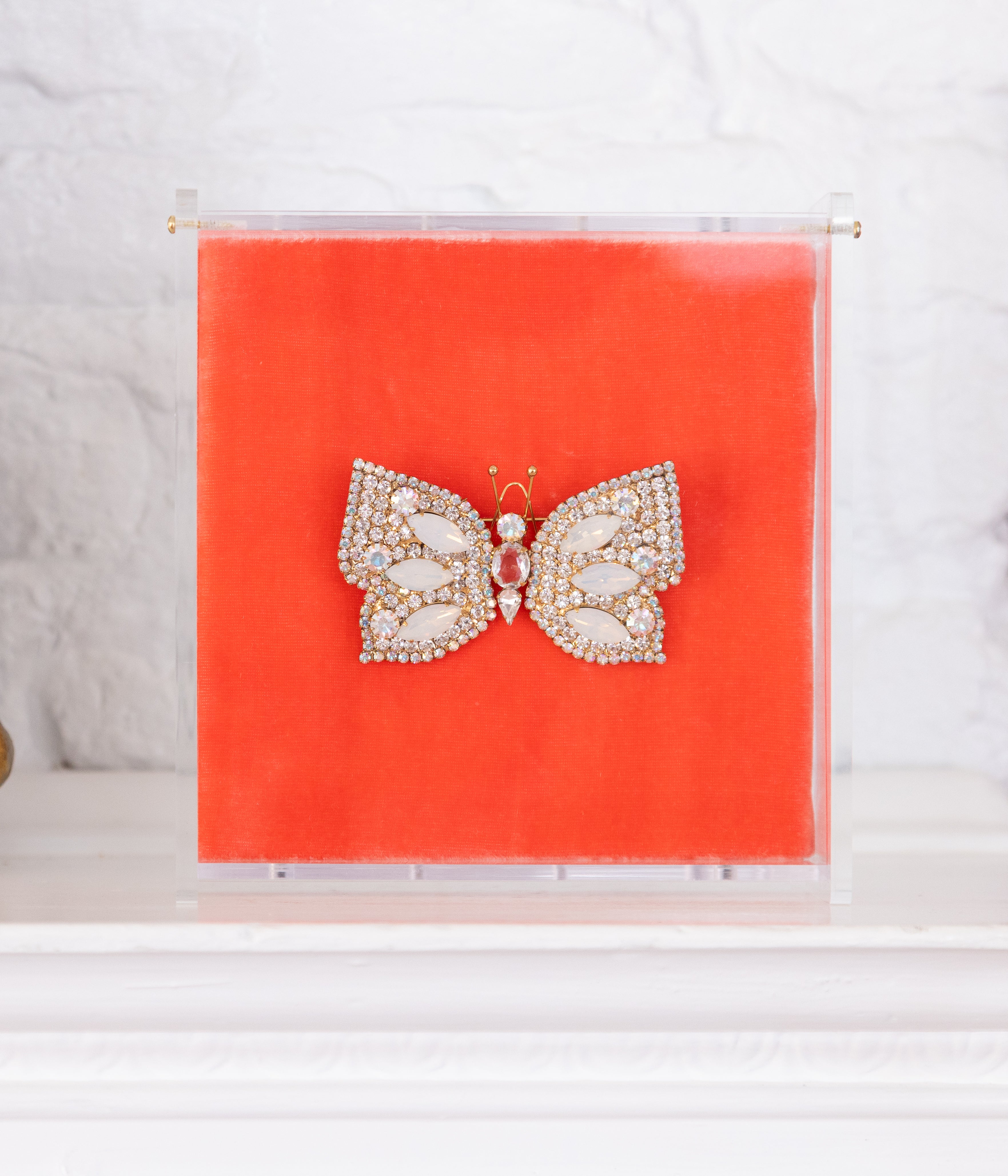 Small Butterfly in Crystal / White Opal