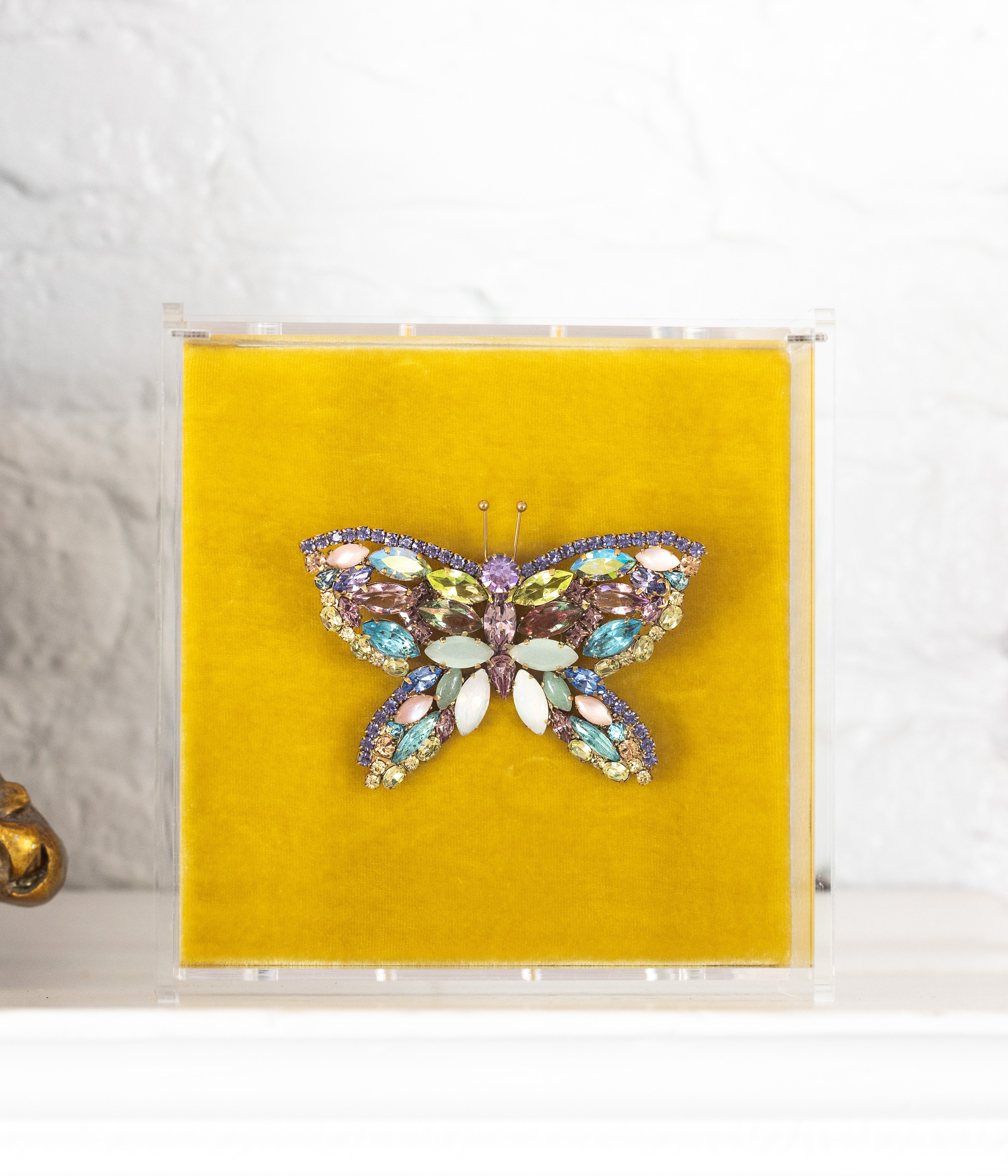Large Butterfly in Violet / Pink Mussel Shell / Aventurine - Loren Hope
