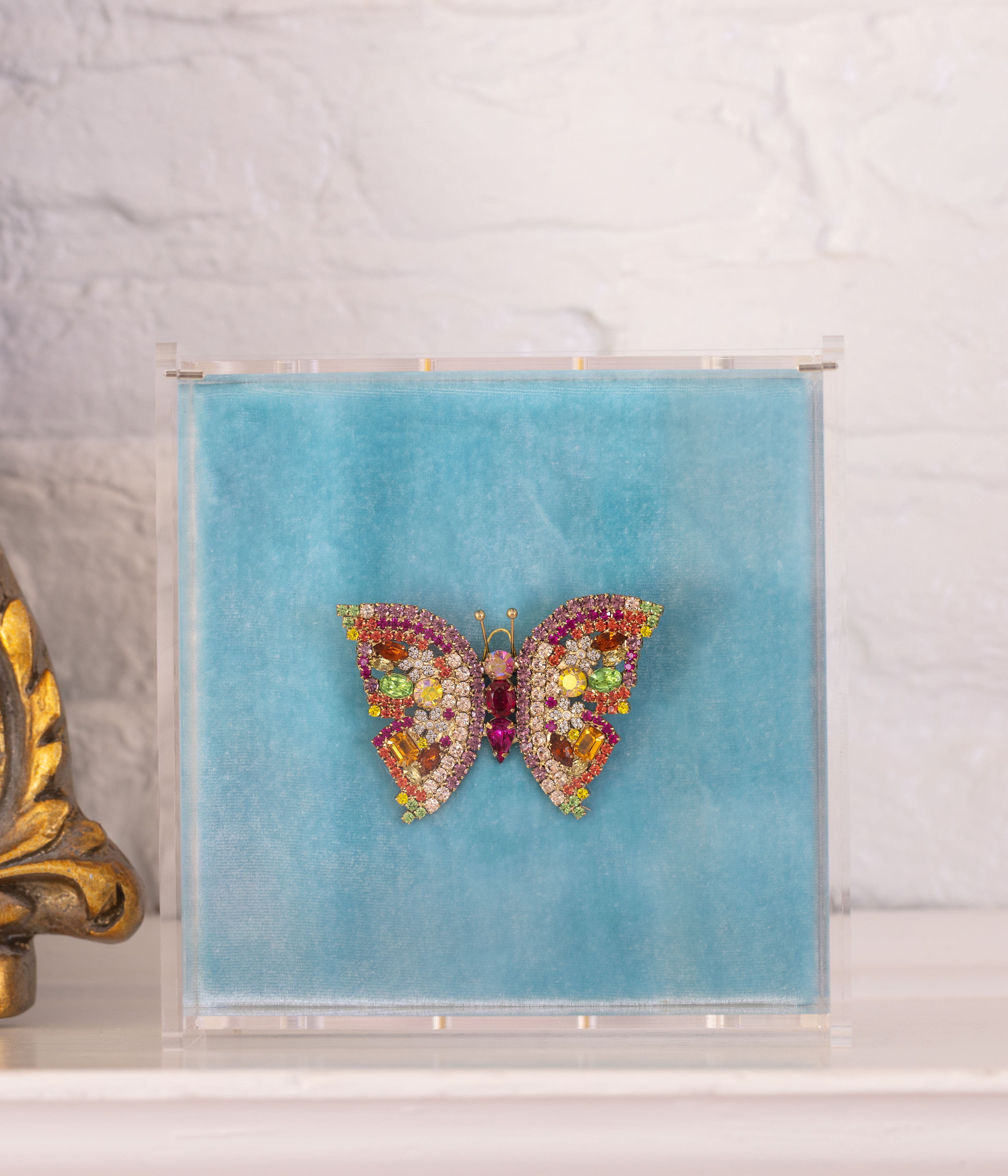 Small Butterfly in Light Amethyst / Padparadscha / Peridot