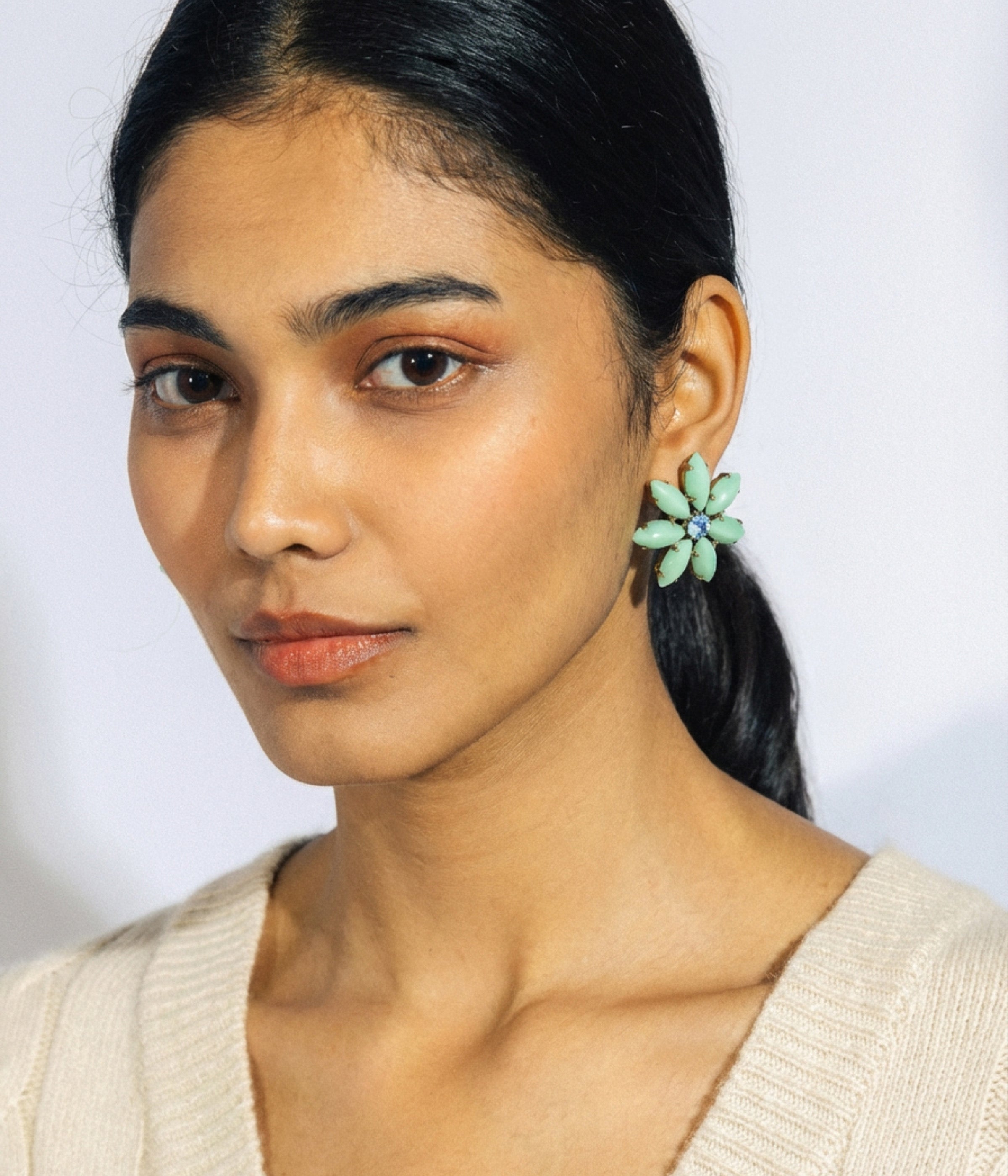 Violetta Earrings in Mint