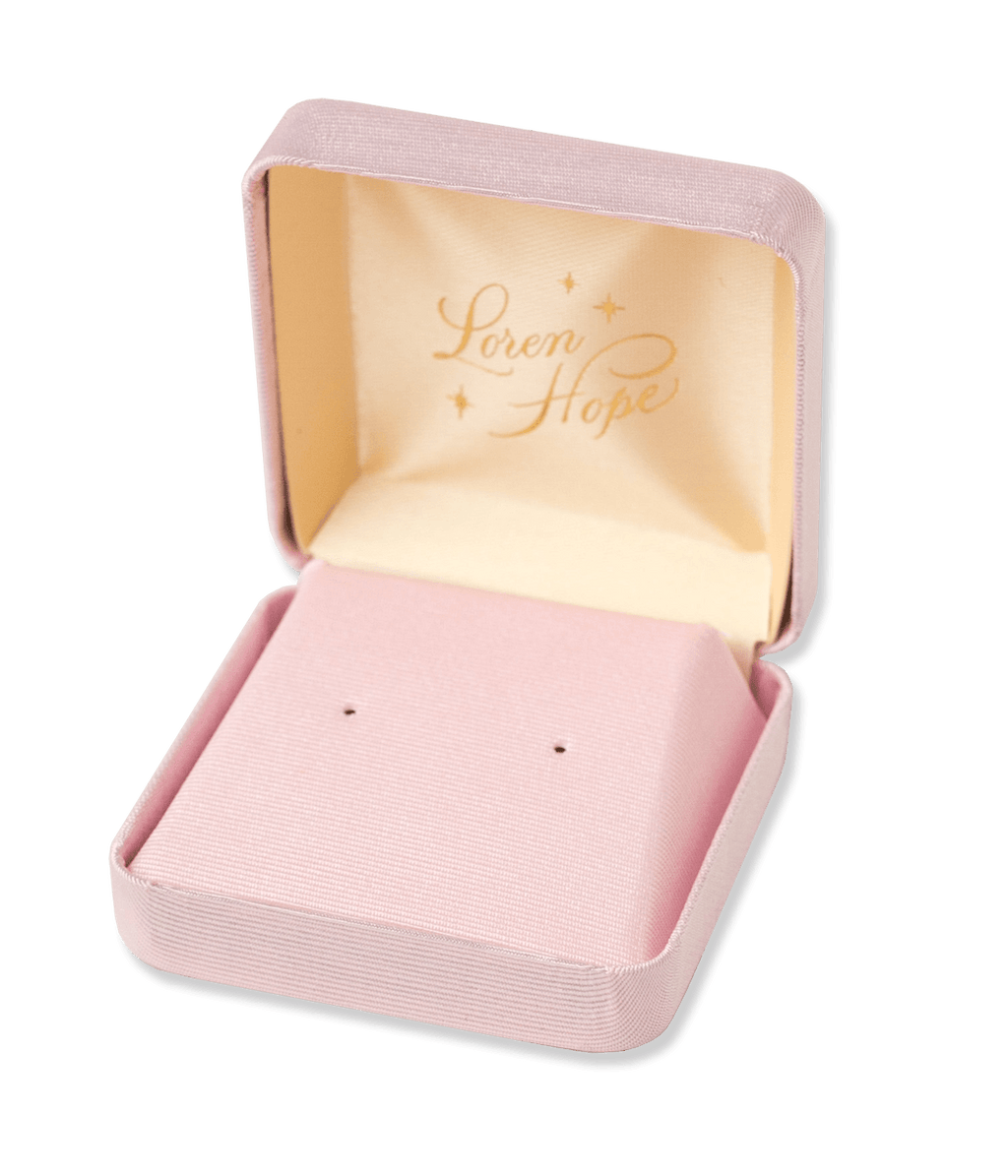 Small Vintage Style Pink Gift Box (For Studs) image photo
