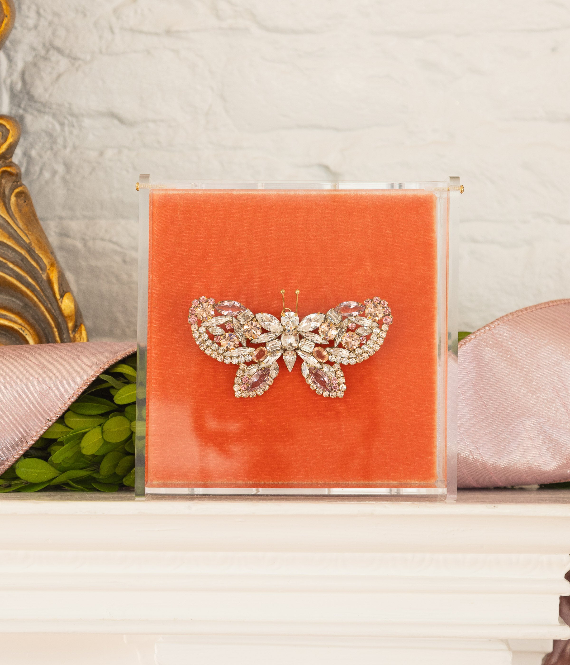 Medium Butterfly in Crystal / Vintage Rose / Light Amethyst