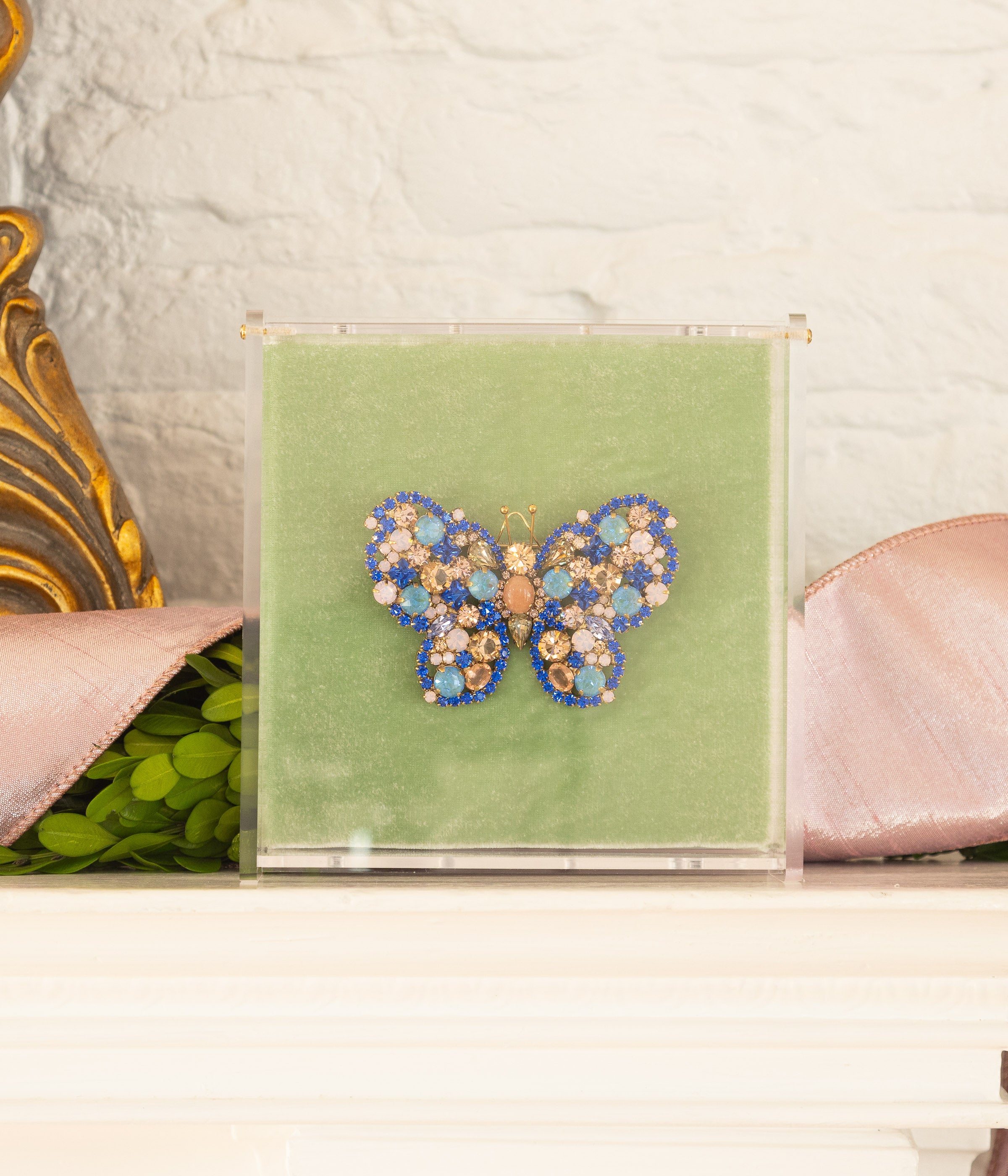 Medium Butterfly in Sapphire / Light Peach / Aqua AB