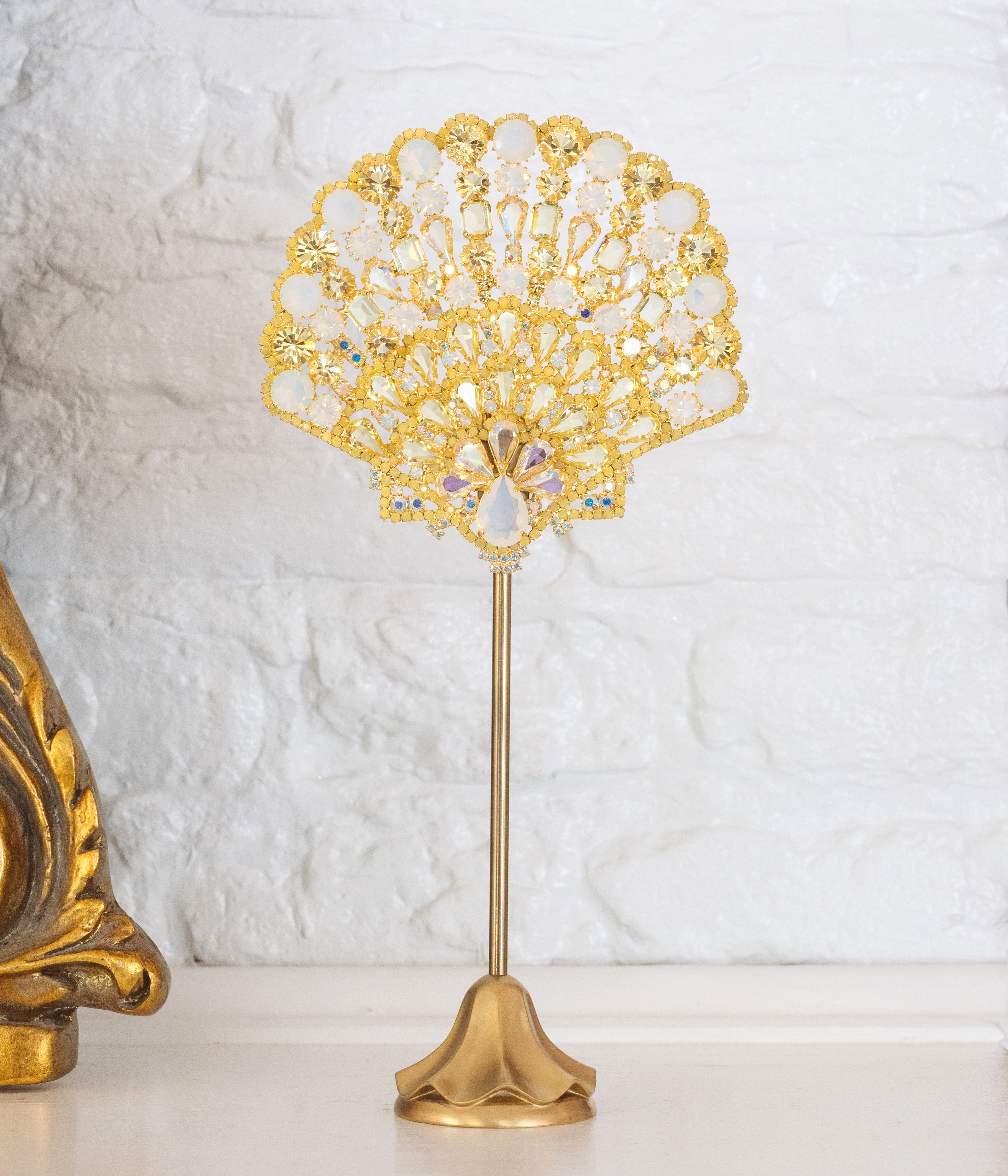 Large Scallop Shell Specimen in Jonquil / White Opal