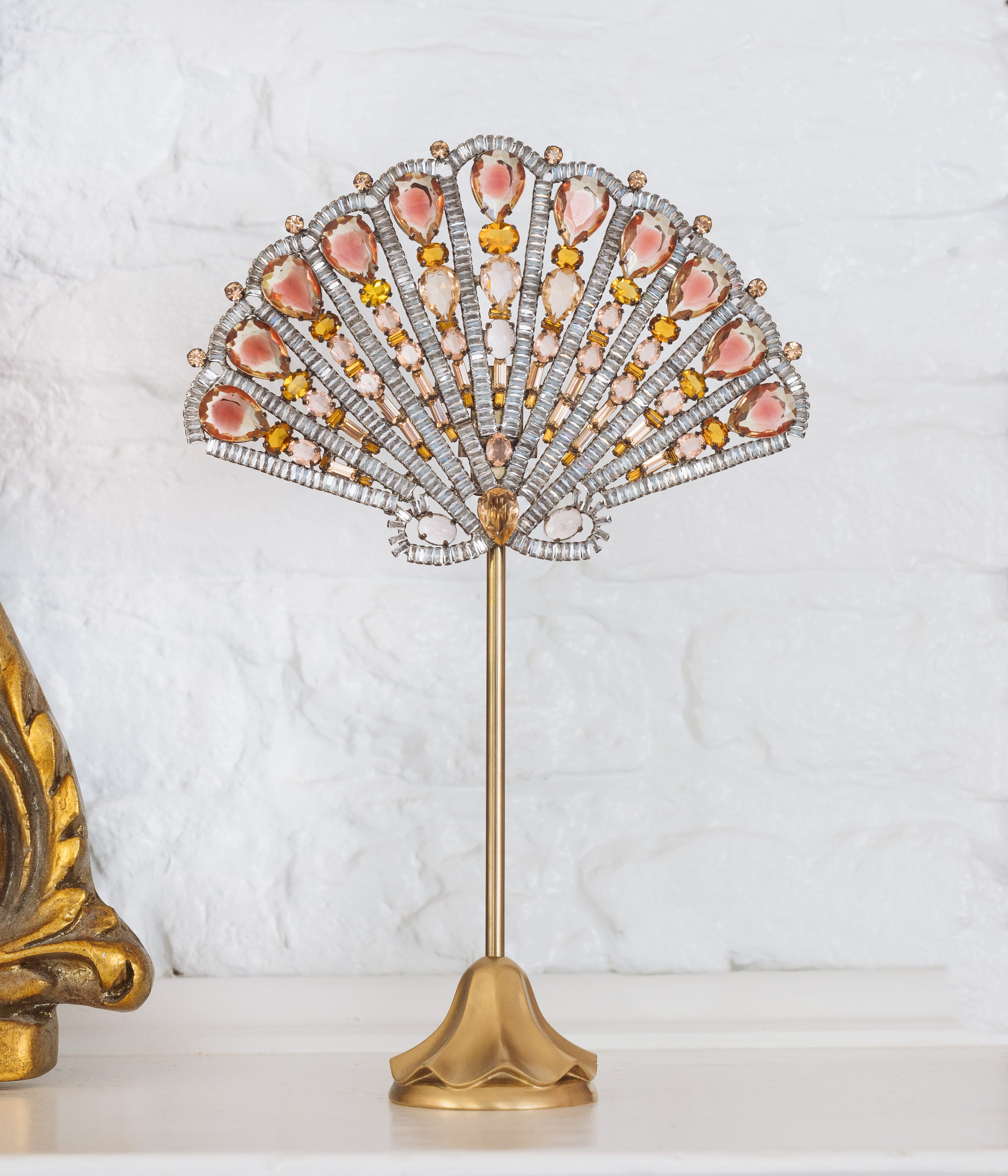 Large Scallop Shell Specimen in Crystal / Apricot