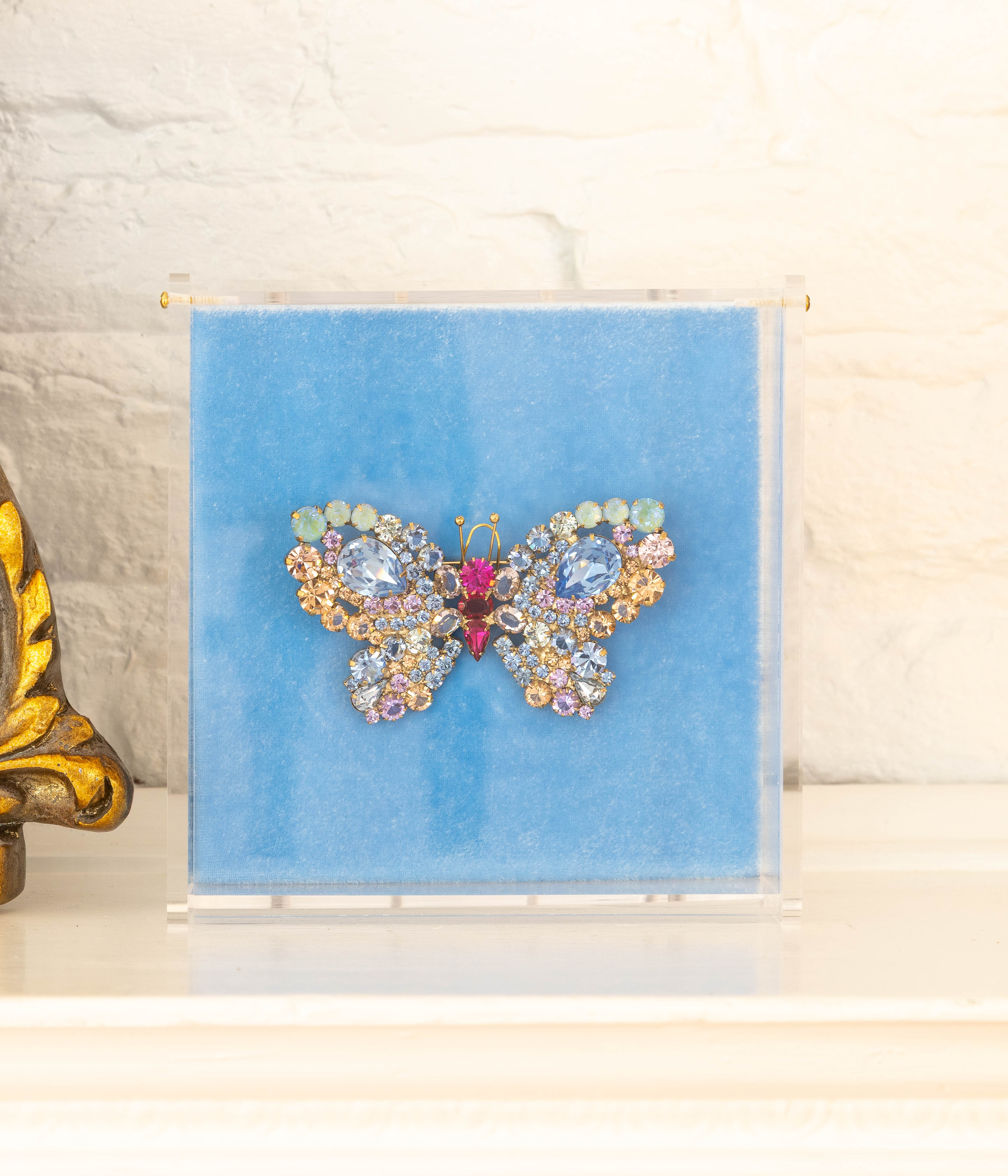 Large Butterfly in Light Sapphire / Fuchsia / Light Peach