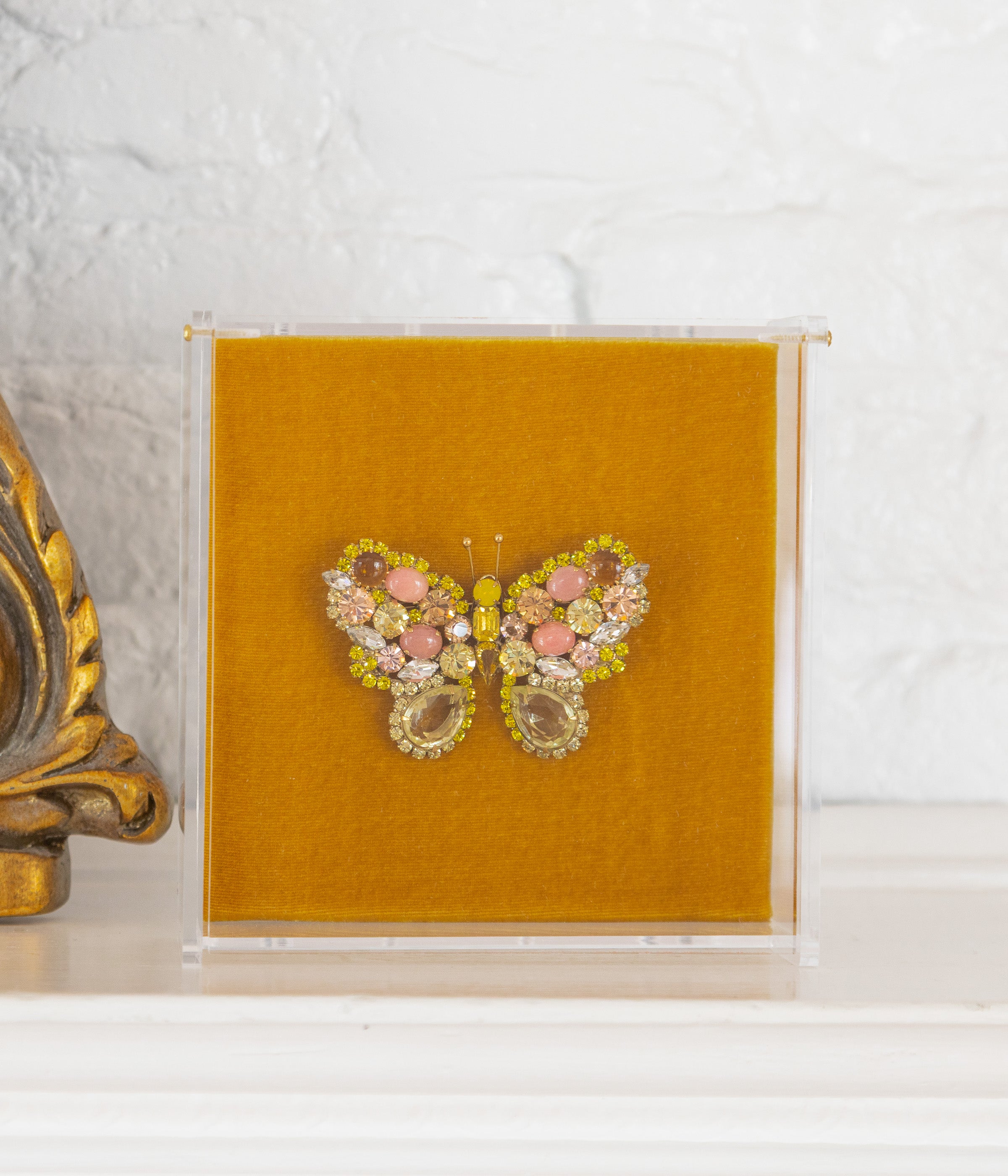 Medium Butterfly in Gold Quartz / Peach / Citrine