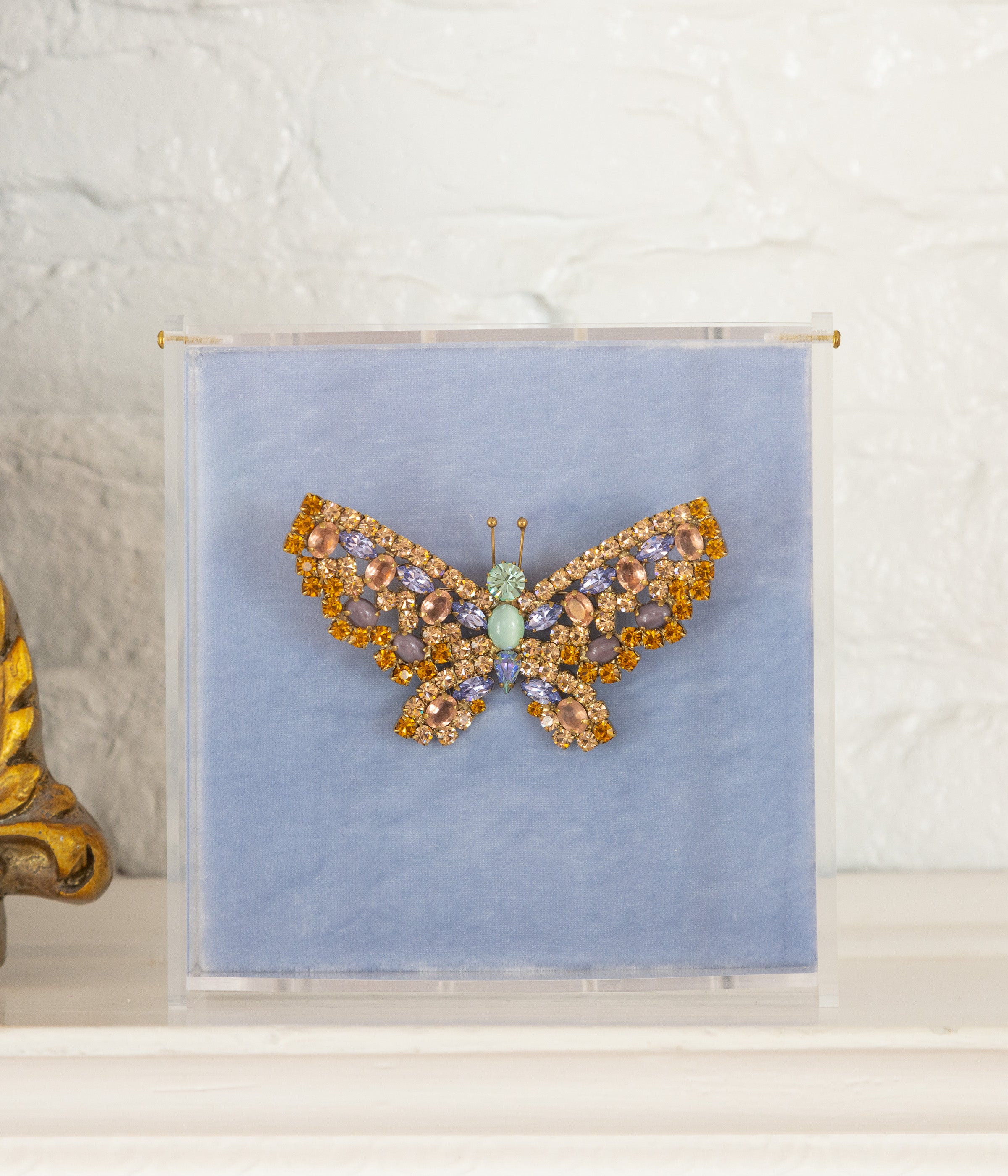 Large Butterfly in Light Peach / Tanzanite / Topaz