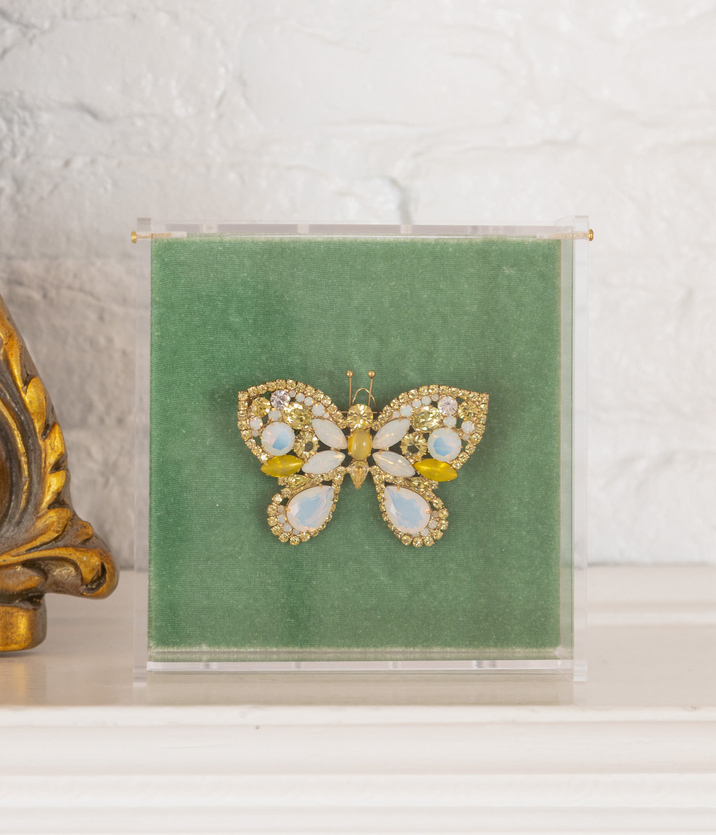 Large Butterfly in Jonquil / White Opal / Yellow