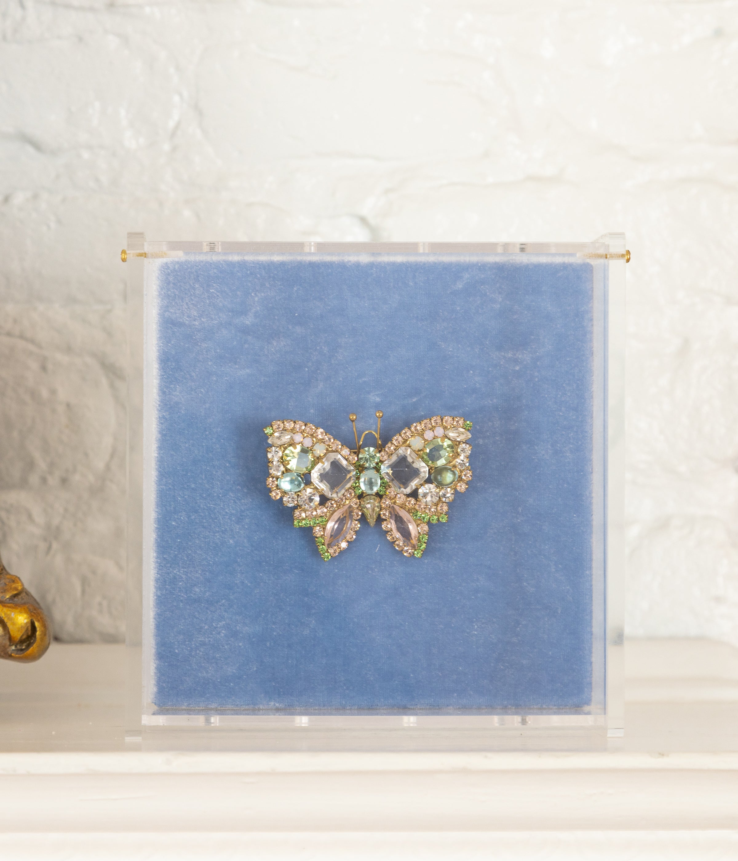 Small Butterfly in Crystal / Light Peach / Chrysolite