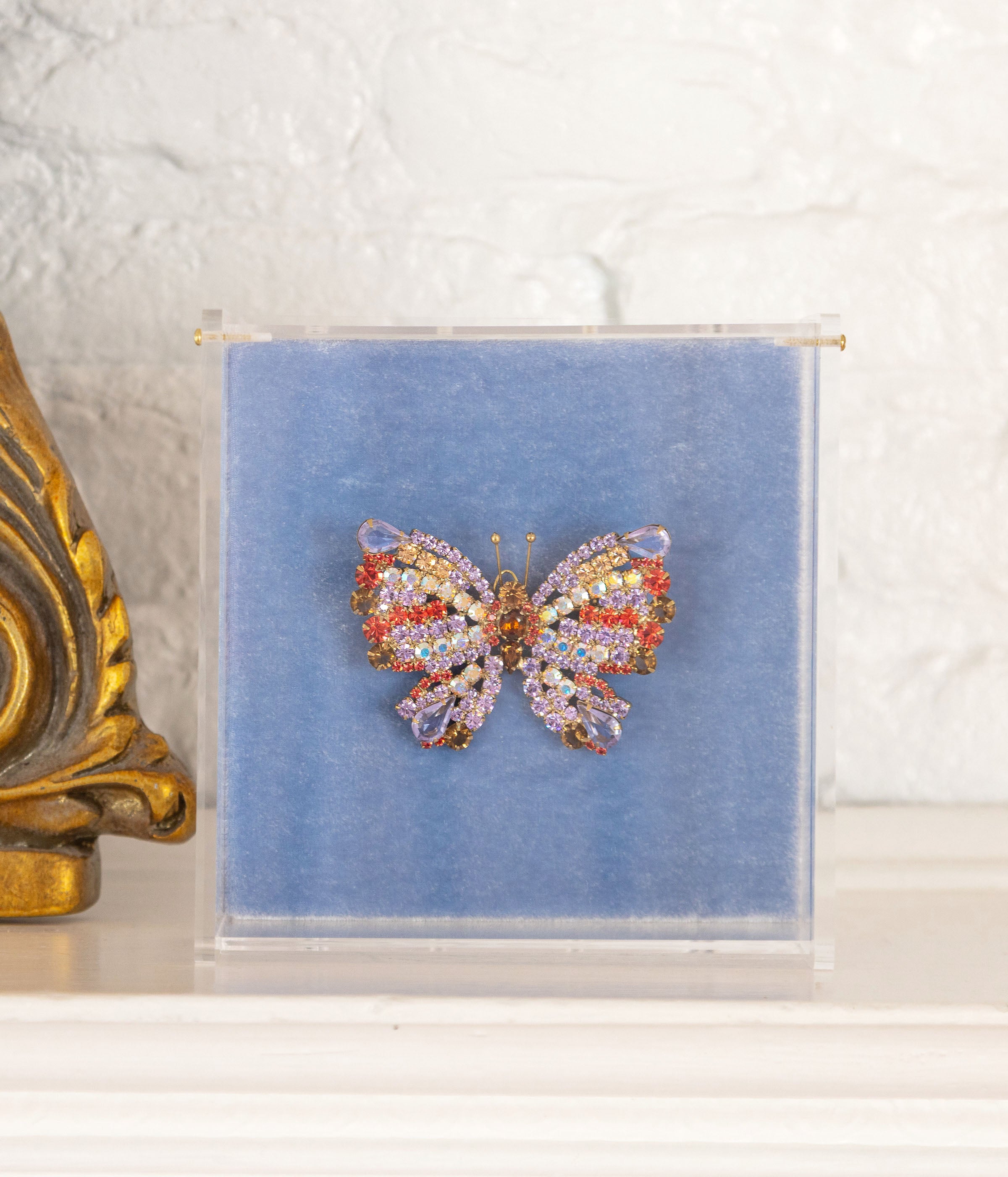 Medium Butterfly in Light Amethyst / Paparadscha / Topaz