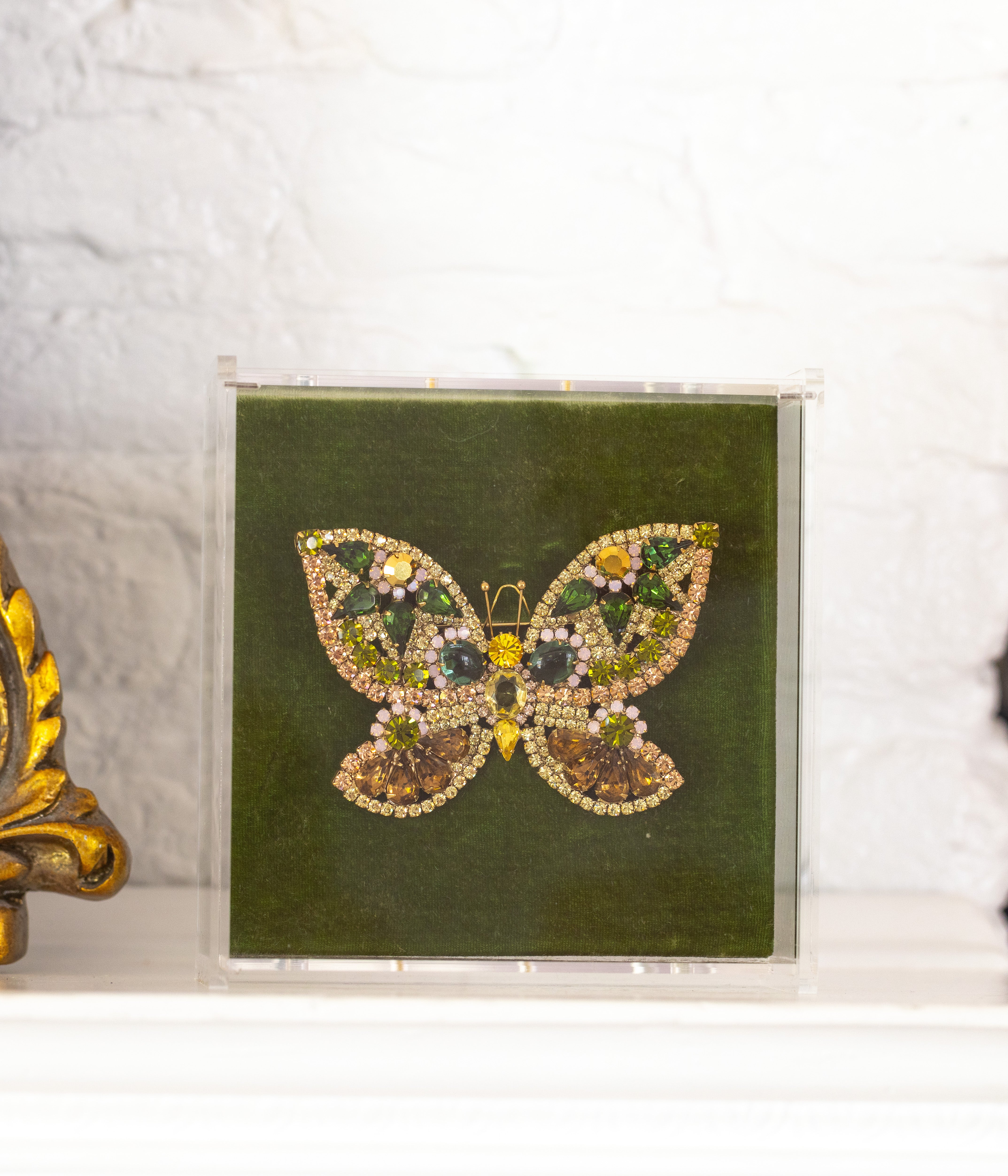 X-Large Butterfly in Olivine / Jonquil / Light Peach - Loren Hope