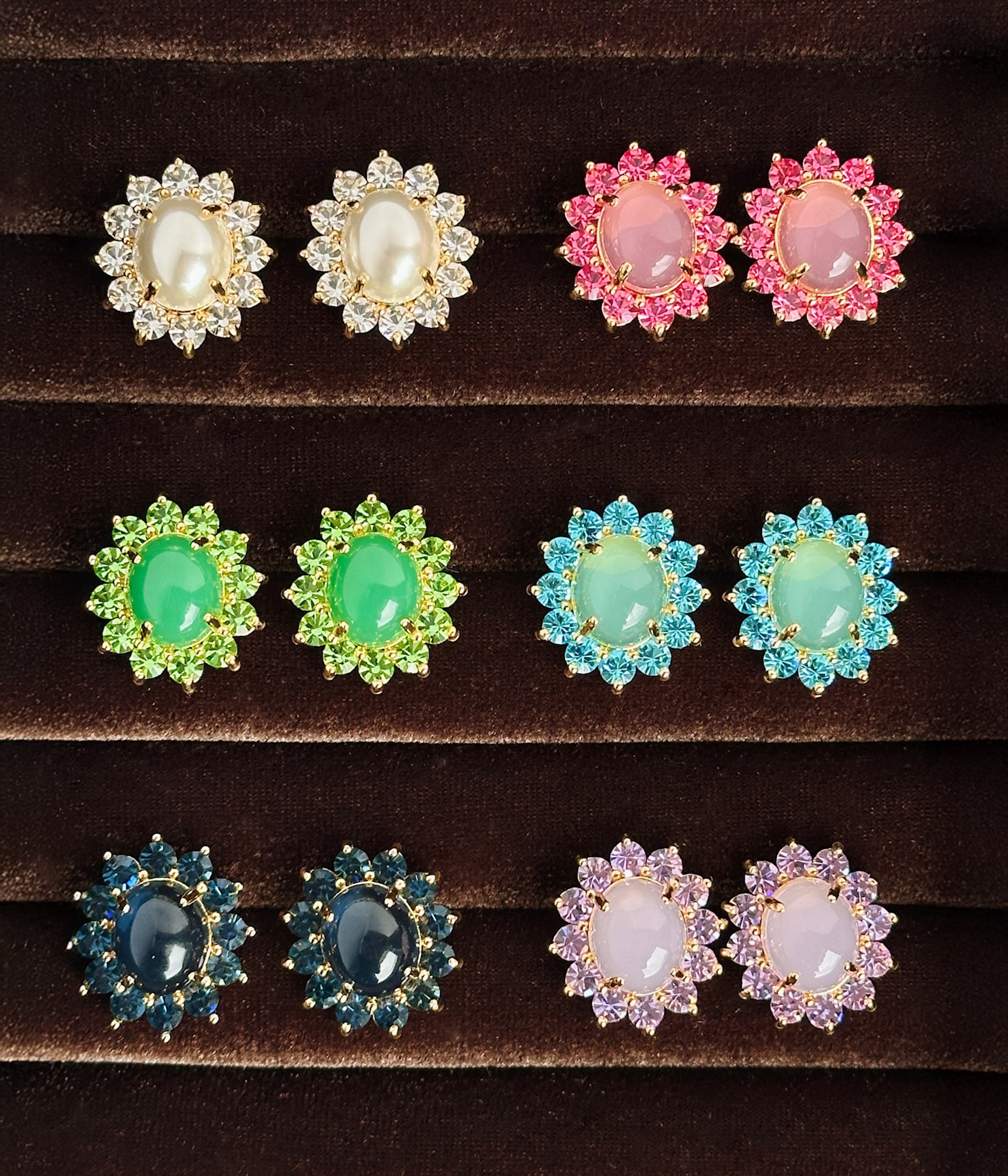 Georgie Stud Earrings in Violet