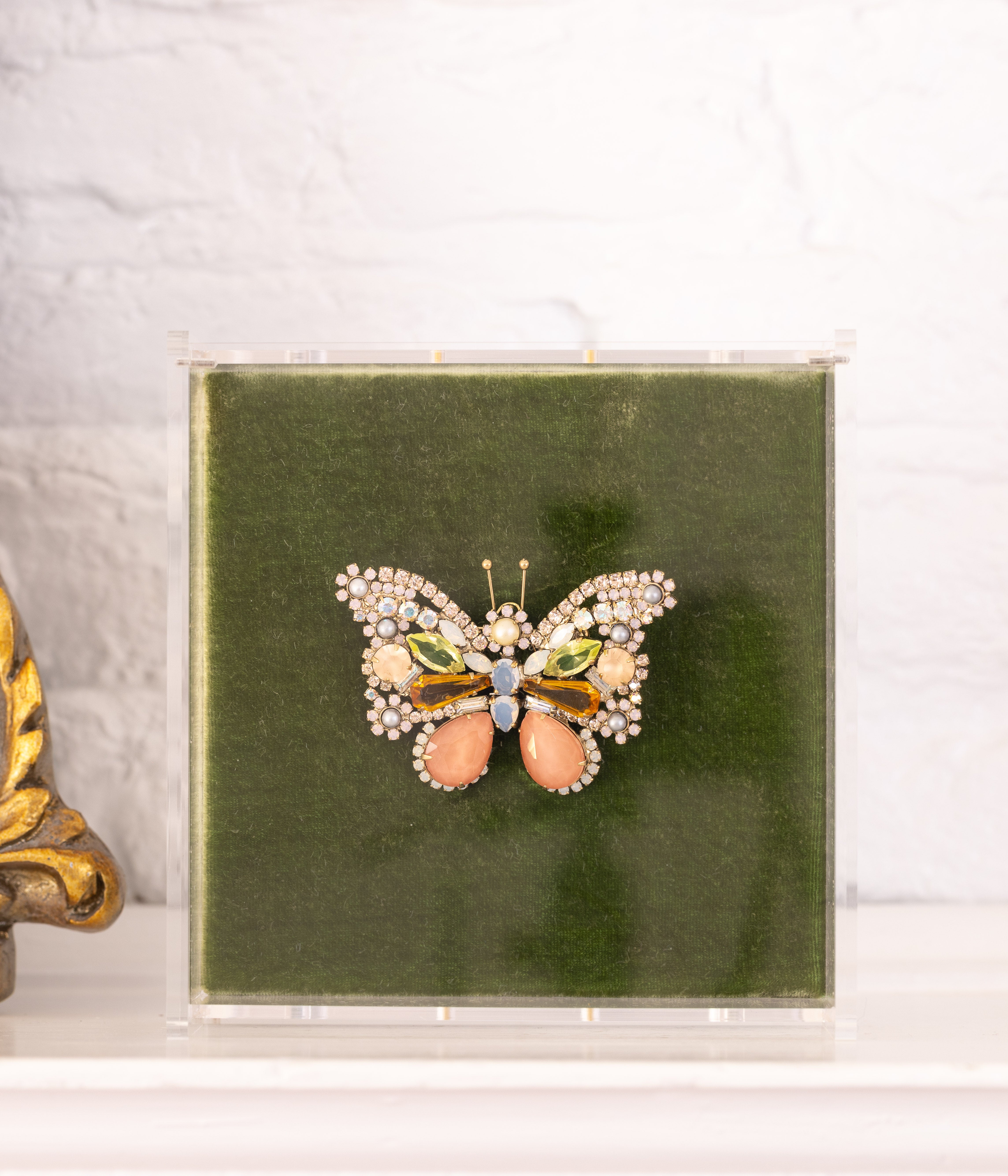 Medium Butterfly in Grey Pearl / Topaz / Light Peach