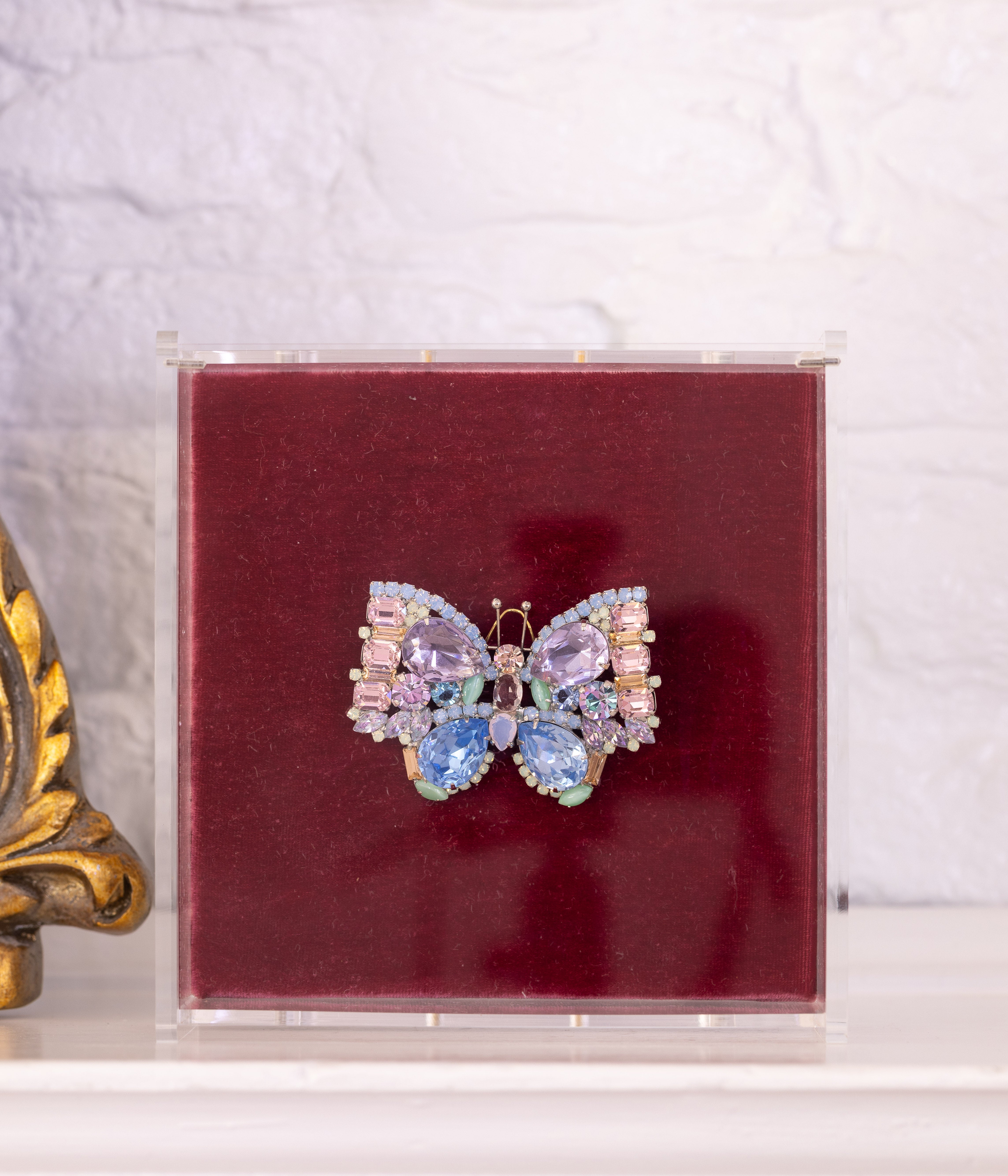 Medium Butterfly in Light Rose / Light Sapphire / Violet