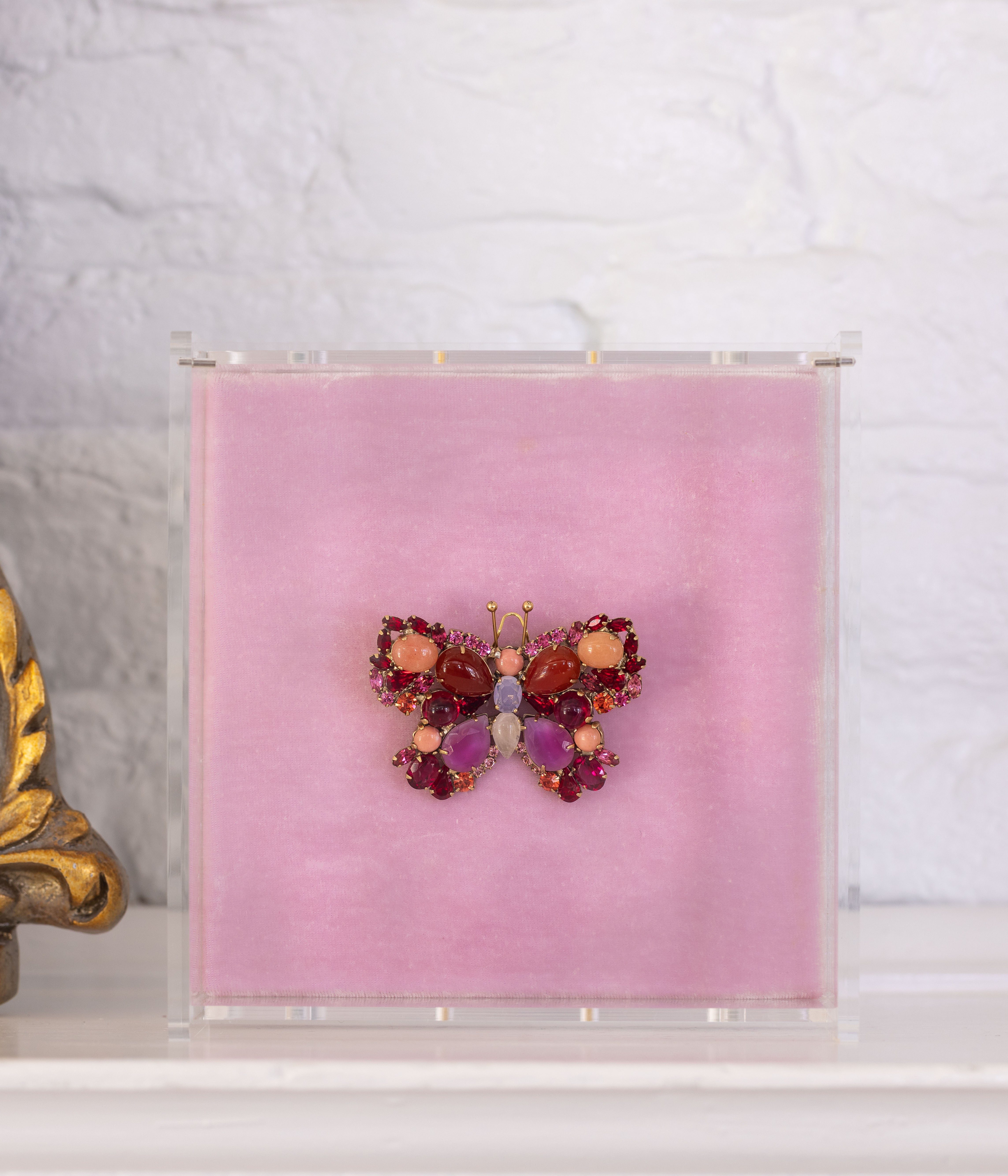 Small Butterfly in Carnelian / Pink Aventurine / Rose