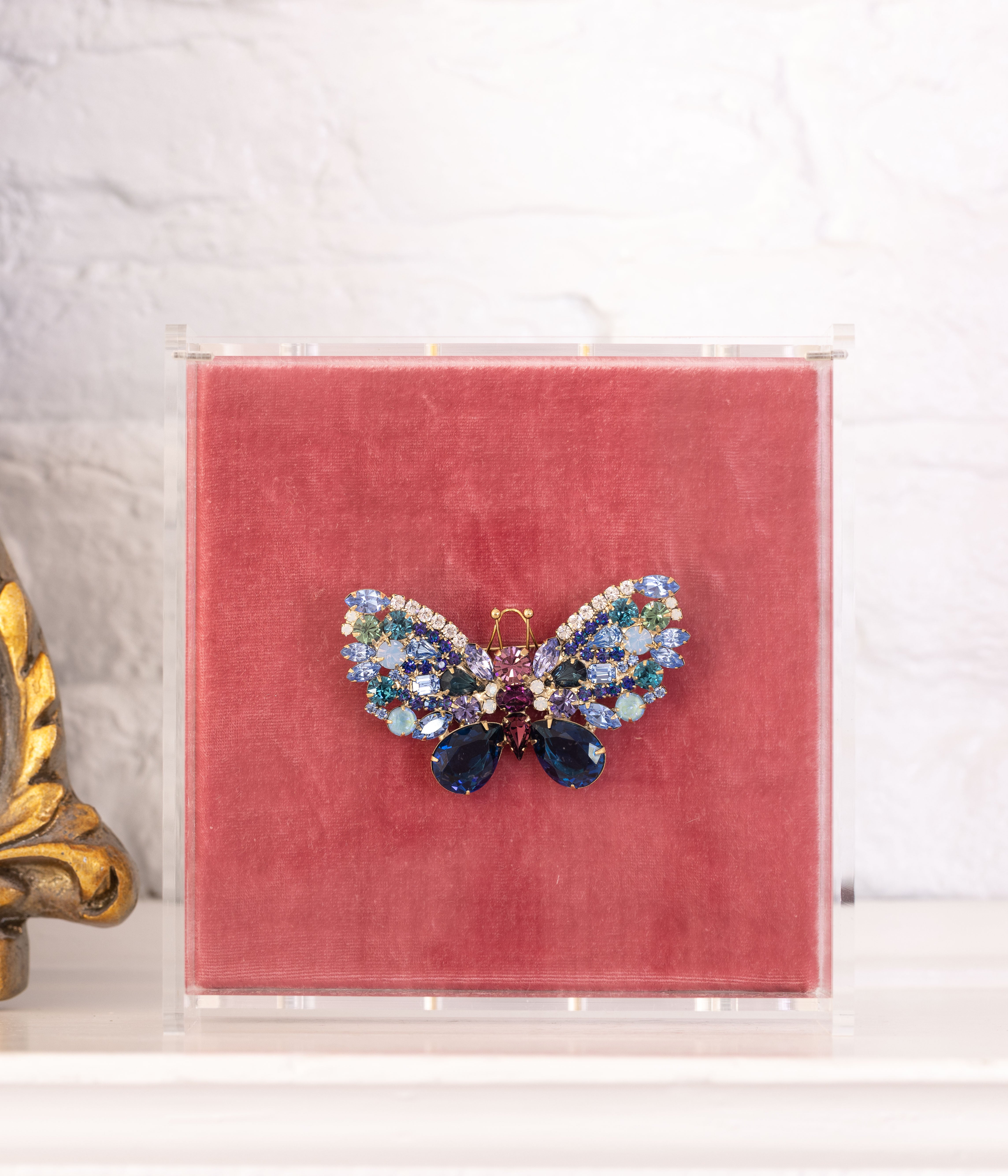 Medium Butterfly in Montana / Amethyst / Light Sapphire