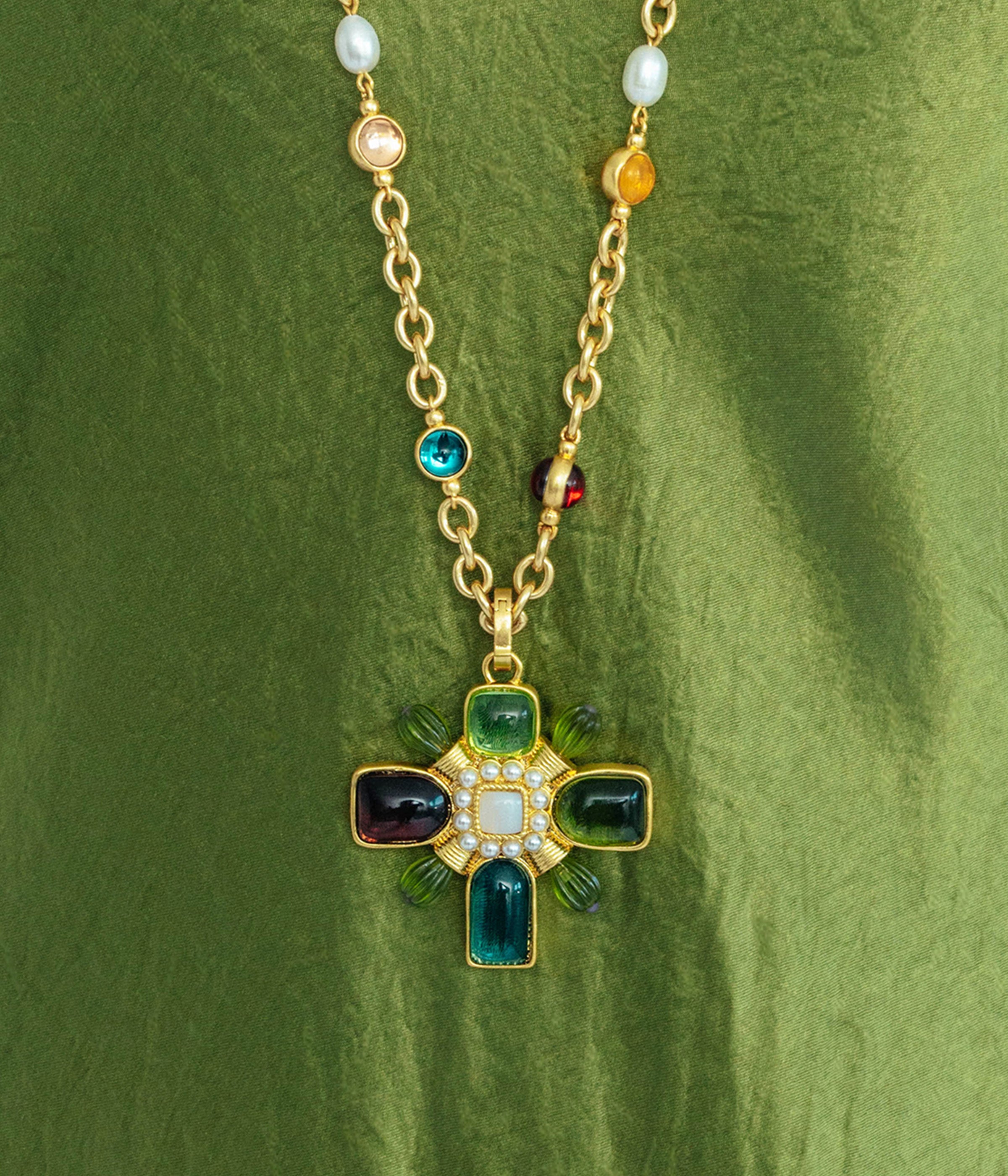 Valmont Necklace - Loren Hope