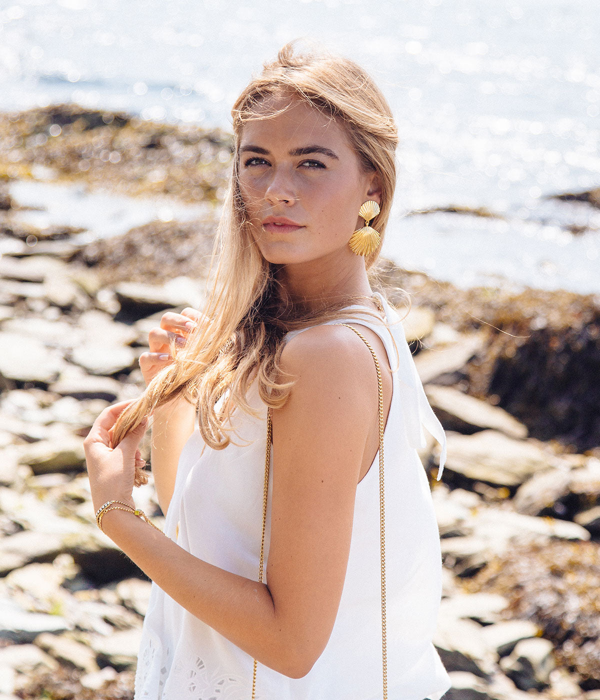 De la Mer Shell Earrings