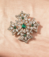 Jacqueline Brooch in Crystal / Emerald