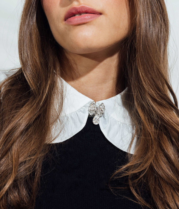 Susanna Bow Pin